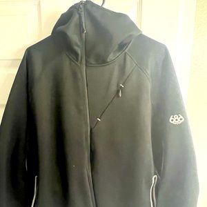 686 snowboard jacket. Great shape but it is used.